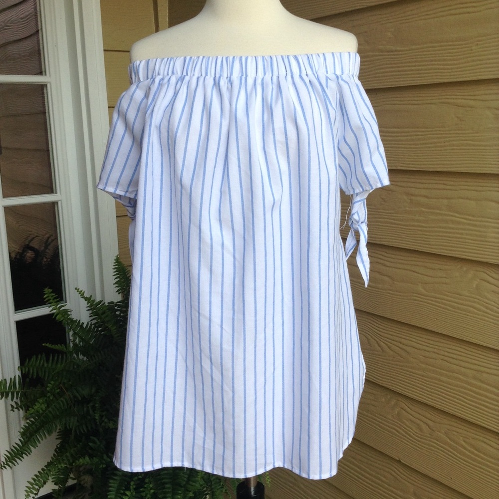 Off-Shoulder Top